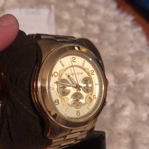 Michael Kors Runway Chronograph Champagne Gold Watch MK8077 - Picture 2 of 5